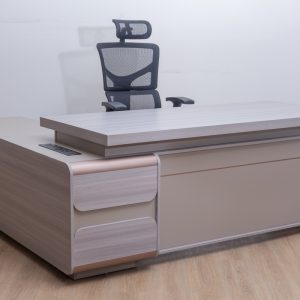 MCA02-2018 – EXECUTIVE DESK