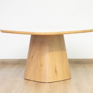 SIYA Dining Table