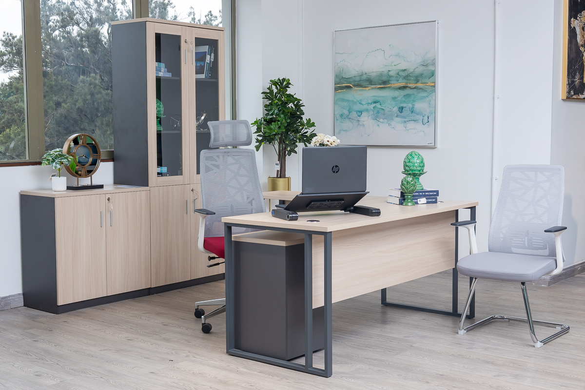 OZ-8001-18 -1.8m- EXECUTIVE DESK