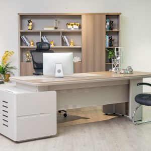 51MHS013 – EXECUTIVE DESK