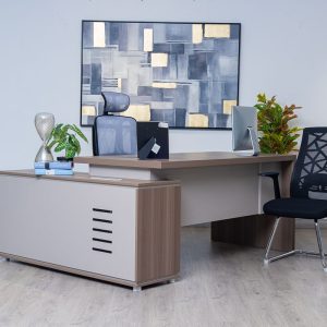 61NAD001 – EXECUTIVE DESK